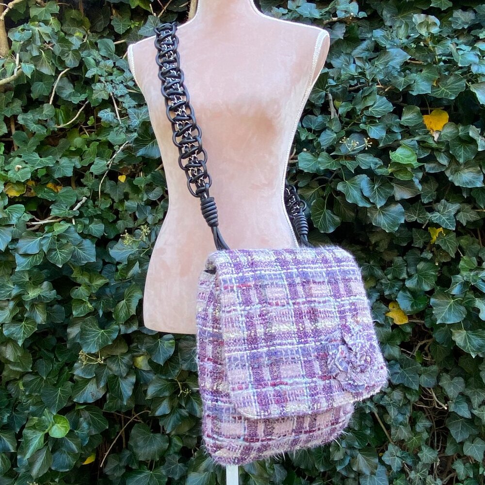 NEW! CHANEL 2005-2006 Tweed Camellia Crossbody Bag - Picture 2 of 16